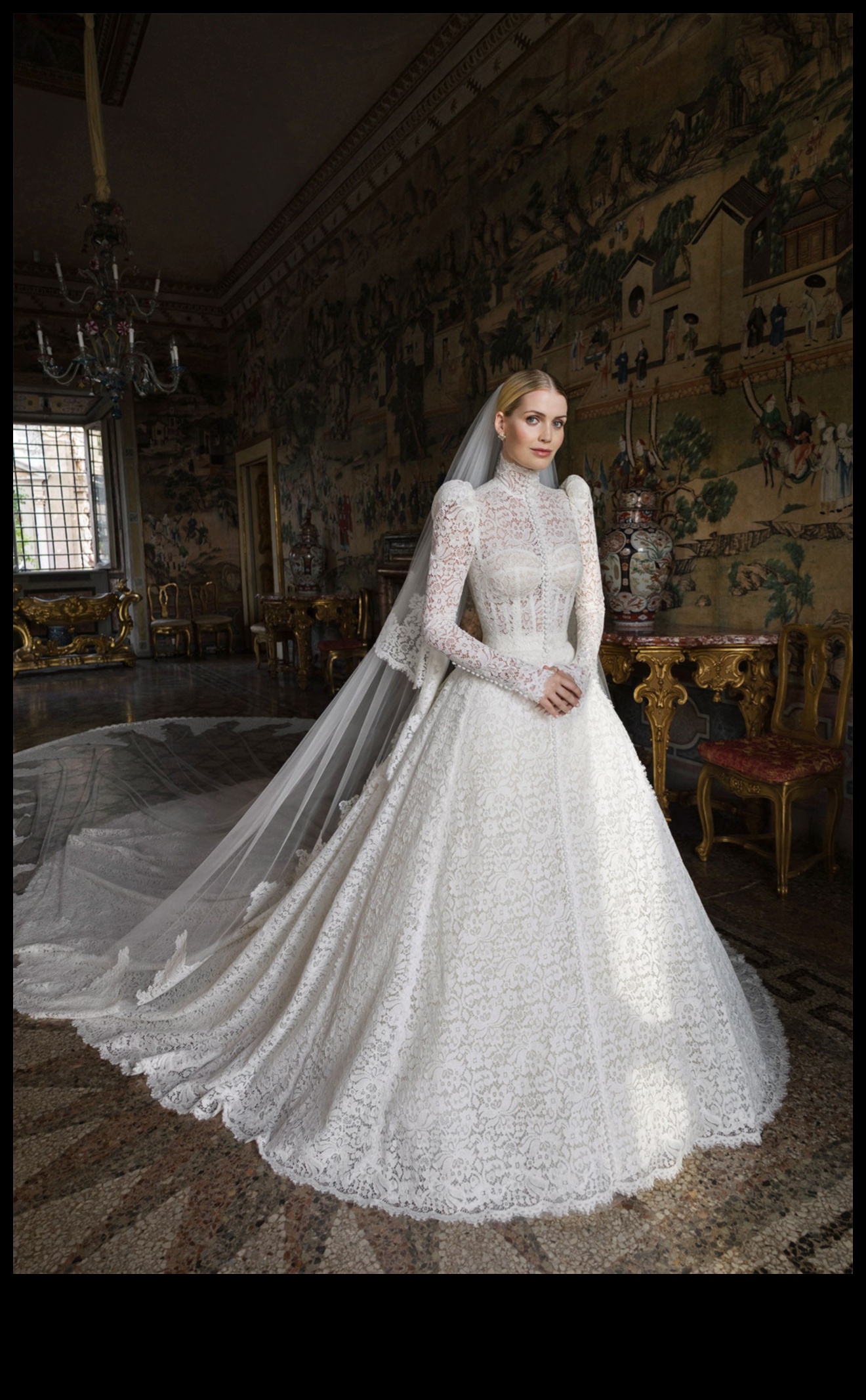 Effortless Elegance Extravaganza Луксозен наръчник за разкошен живот в модата 5 Елегантна екстраваганца без усилие: Да живееш пищно в модата