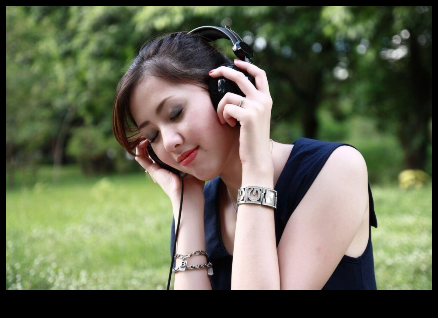 Внимателни мелодии: Музикално пътешествие в техниките за релаксация