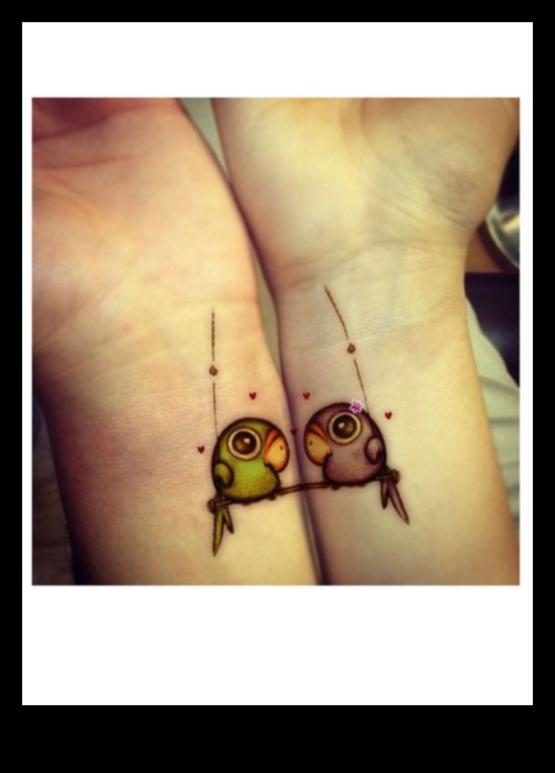 Шепот на любов двойка татуировки, които говорят език на преданост 5 Шепот на любовта: Двойка татуировки, говорещи език на преданост