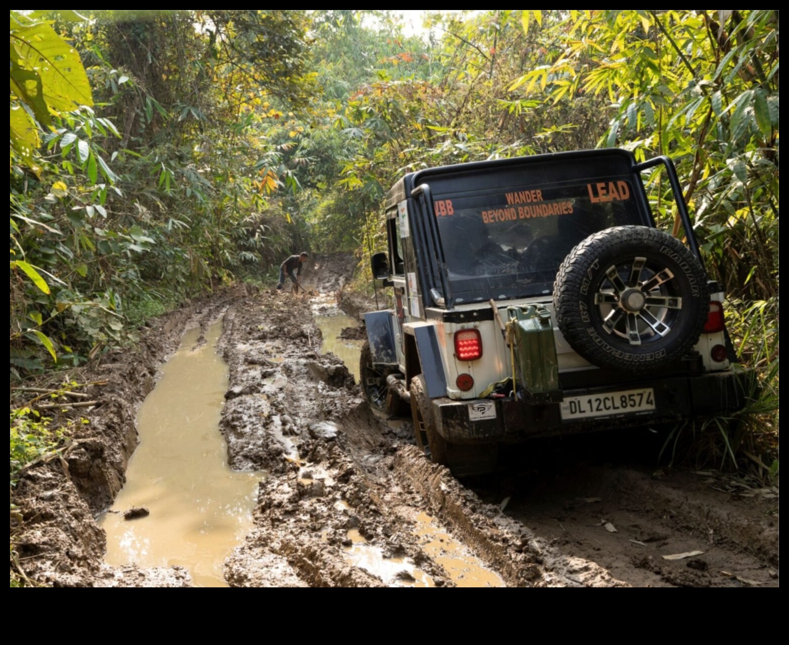 Отвъд границите: Превозни средства с висока проходимост и изследователски дух
