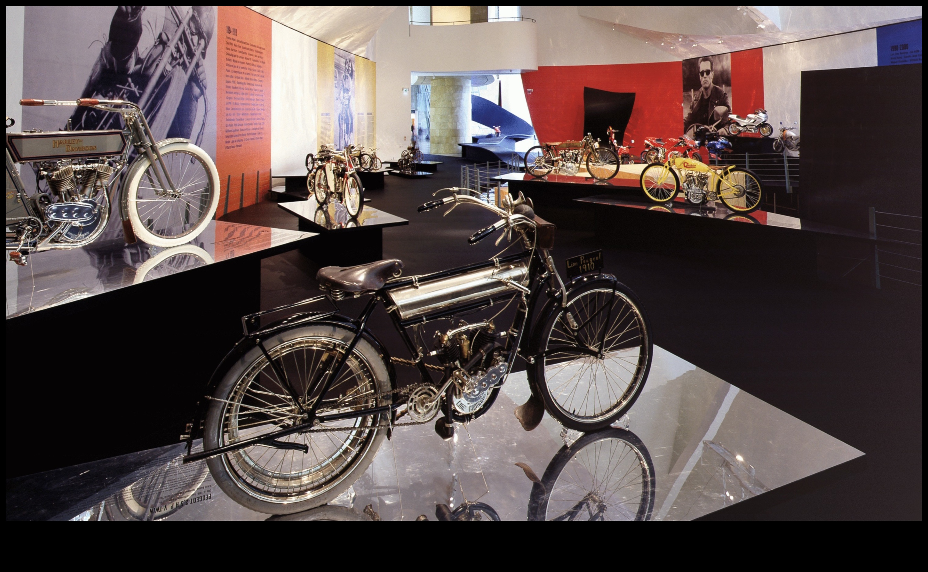 Мотоциклетна муза: артистичните вдъхновения зад дизайна на велосипеди