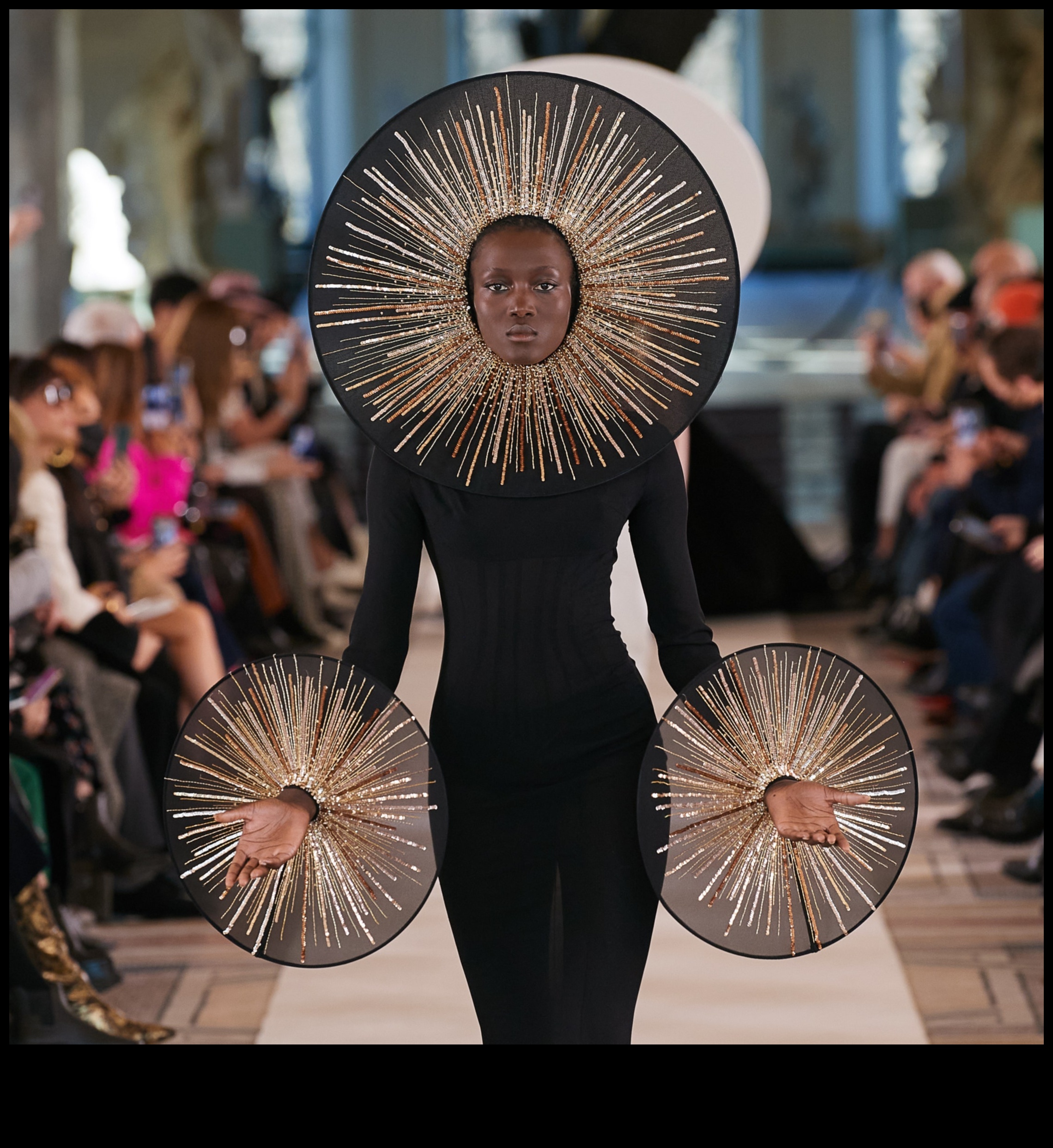 Couture Chronicles: Потопете се в историята на модерната мода