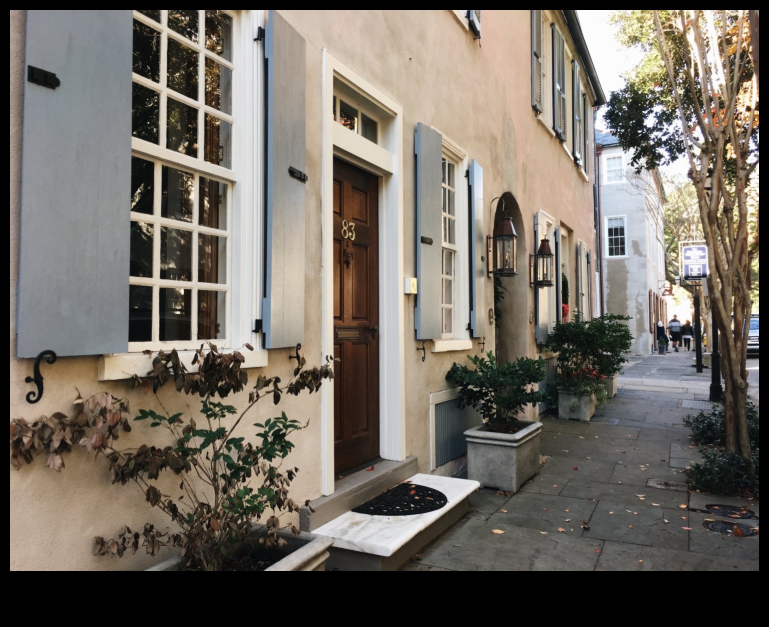 Градски тротоари Пешеходна обиколка на градските пътеки 1 Градски тротоари: Придвижване по градските пътеки пеша