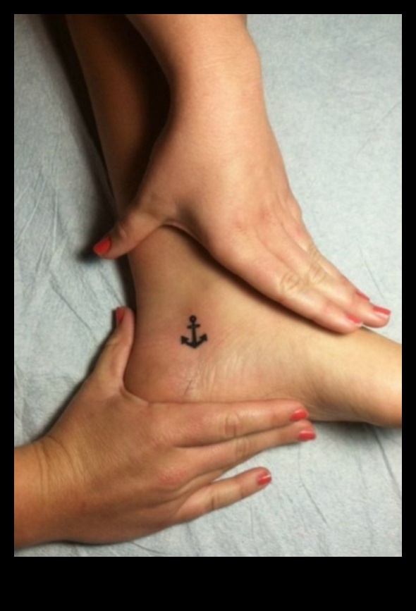 Малки татуировки, грандиозни истории: Разкрити глезени